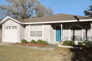 1716 Hickory Ave, Panama City, FL 32405 - Photo 1