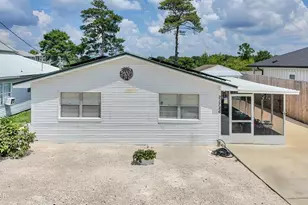 21726 Marlin Ave, Panama City Beach, FL 32413 - Photo 1