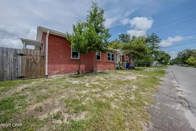 1001 Oak Avenue, Panama City, FL 32401 - Photo 1