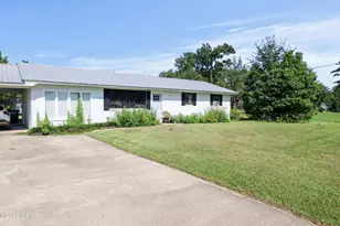 12708 NW Pea Ridge Rd, Bristol, FL 32321 - Photo 1