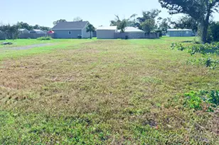 820 Florida Ave, Lynn Haven, FL 32444 - Photo 1