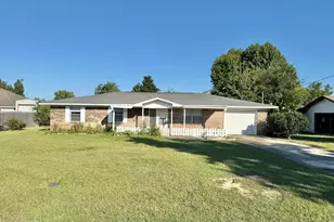 1105 Georgia Ave, Lynn Haven, FL 32444 - Photo 1