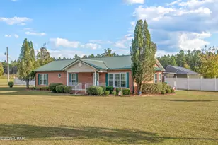 843 Clayton Rd, Chipley, FL 32428 - Photo 1