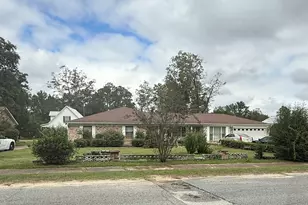 1224 Church Ave, Chipley, FL 32428 - Photo 1