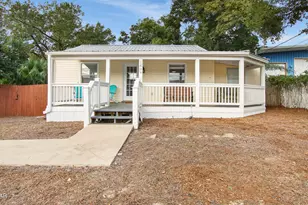 1409 Hickory Ave, Panama City, FL 32401 - Photo 1