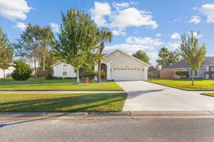 903 Kristanna Dr, Panama City, FL 32405 - Photo 1