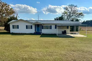 7135 Hamilton Rd, Grand Ridge, FL 32442 - Photo 1