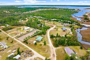 404 Hickory Bluff Cir, Southport, FL 32409 - Photo 1