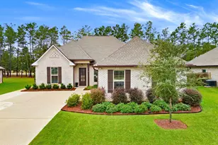 82 Campfire Cv, Freeport, FL 32439 - Photo 1