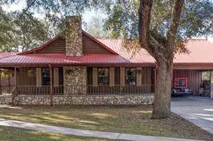 1966 Country Club Dr, Bonifay, FL 32425 - Photo 1