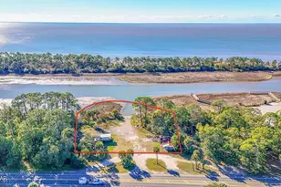614 US-98, Apalachicola, FL 32320 - Photo 1