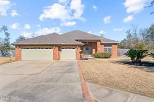104 Heritage Ct, Lynn Haven, FL 32444 - Photo 1