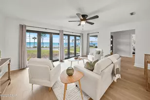920 W Beach Dr, Panama City, FL 32401 - Photo 1