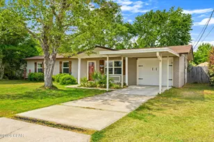 406 W 18th Plaza, Lynn Haven, FL 32444 - Photo 1