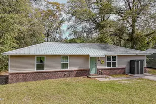 613 N Pear St, Chipley, FL 32428 - Photo 1