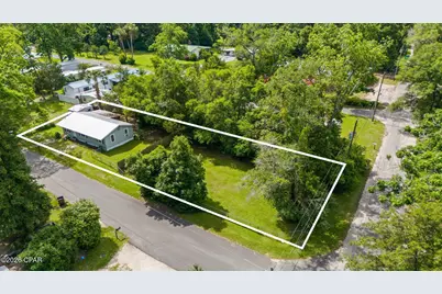 947 11th Avenue, Graceville, FL 32440 - Photo 1