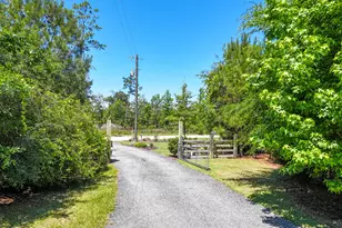 17103 NW Chipola Heights Rd, Altha, FL 32421 - Photo 1