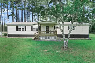 423 Scott Cir, Havana, FL 32333 - Photo 1