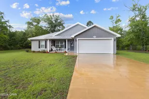 306 Pineview Dr, Wewahitchka, FL 32465 - Photo 1
