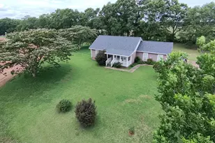 5904 Hwy 77, Graceville, FL 32440 - Photo 1