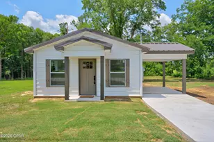 1028 Pelham Ave, Graceville, FL 32440 - Photo 1
