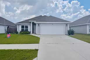 290 Bayou Bend Ln, Callaway, FL 32404 - Photo 1