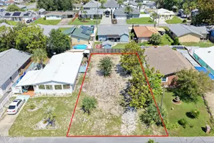 613 Poinsettia Ct, Panama City Beach, FL 32413 - Photo 1