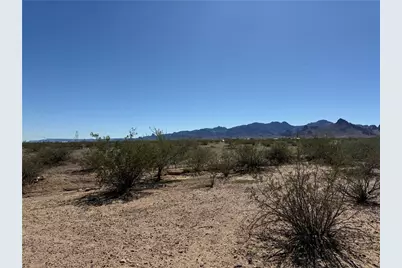 2001 S Cordes Road, Golden Valley, AZ 86413 - Photo 12