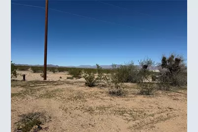 2001 S Cordes Road, Golden Valley, AZ 86413 - Photo 14