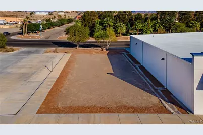 2747 Miracle Mile, Bullhead City, AZ 86442 - Photo 18