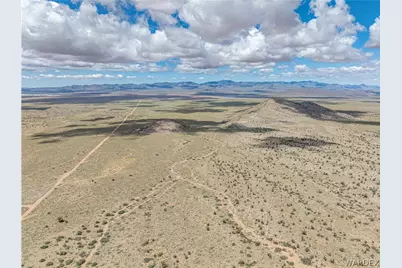 8827 E Jan Road, Kingman, AZ 86401 - Photo 14