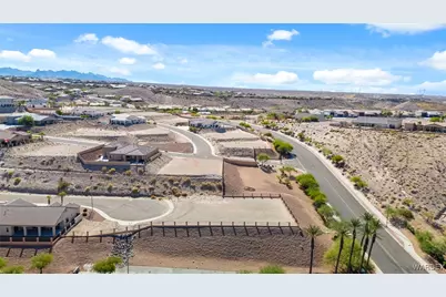 2851 Via San Marino, Bullhead City, AZ 86429 - Photo 10