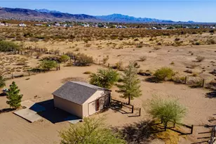 5076 W Roundup Dr, Golden Valley, AZ 86413 - Photo 36