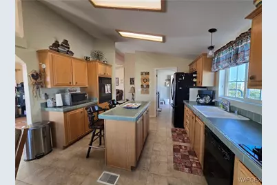 19688 S Diamondback Road, Yucca, AZ 86438 - Photo 18