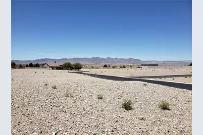 2096 E Calle Serena, Fort Mohave, AZ 86426 - Photo 8