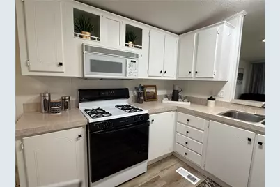 2350 Adobe Road #17, Bullhead City, AZ 86442 - Photo 6