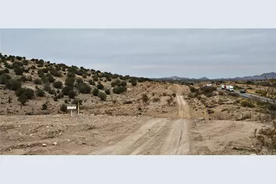 354-46-004 E Pipeline, Kingman, AZ 86401 - Photo 2