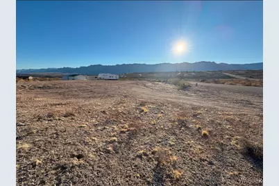 735 E Vulcan Drive, Meadview, AZ 86444 - Photo 2