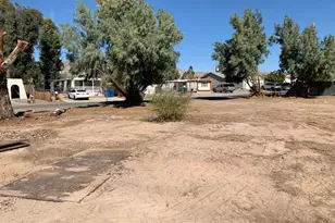 321 Riverwood Ln, Bullhead City, AZ 86442 - Photo 1