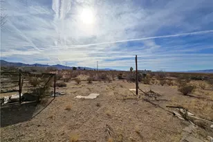 6057 Kit Dr, Golden Valley, AZ 86413 - Photo 8