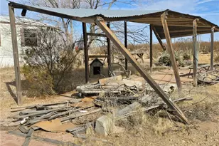 6057 Kit Dr, Golden Valley, AZ 86413 - Photo 6