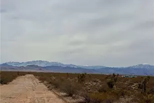 000 Zora Dr, Golden Valley, AZ 86413 - Photo 1