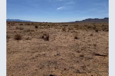 7056 Superstition Drive, Kingman, AZ 86401 - Photo 2