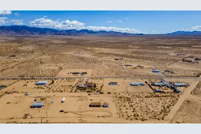 8980 W Mission Lane, Dolan Springs, AZ 86441 - Photo 36
