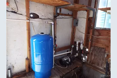 17516 N Ladera Drive, Dolan Springs, AZ 86441 - Photo 4