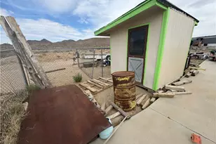 6959 W Concho Dr, Dolan Springs, AZ 86441 - Photo 32