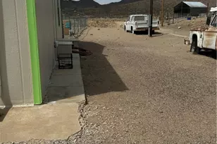 6959 W Concho Dr, Dolan Springs, AZ 86441 - Photo 34