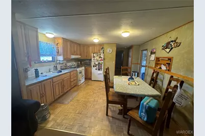 6959 W Concho Drive, Dolan Springs, AZ 86441 - Photo 6
