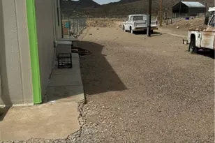 6959 W Concho Dr, Dolan Springs, AZ 86441 - Photo 28