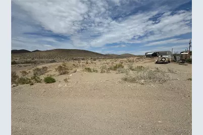 6959 W Concho Drive, Dolan Springs, AZ 86441 - Photo 4